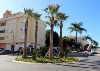 Finaliza las obras de una nueva rotonda que dará fluidez al tráfico en la zona de Huerta Nueva en Estepona