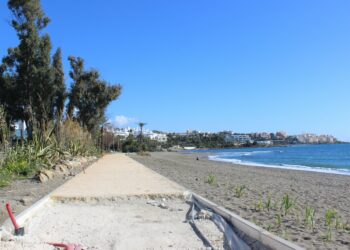 Avances en la construcción de dos tramos de corredor litoral en el este y oeste de Estepona