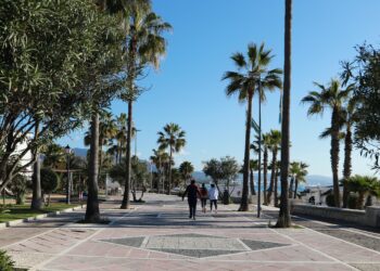 Finalizan los trabajos de reforma del Paseo Marítimo en la zona este de Puerto Banús