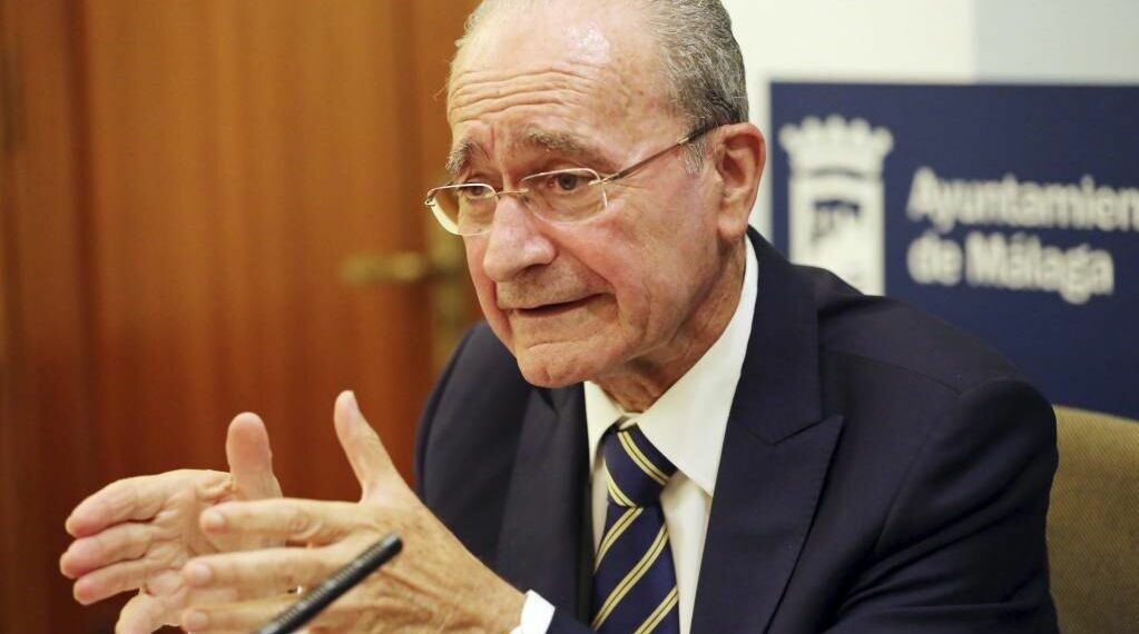 De la Torre ganaría con mayoría el 28M, PSOE pierde dos concejales, Cs desaparece y entraría Vox