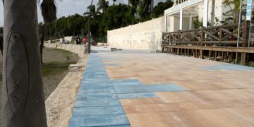 Llegan al 50% las obras de la última fase del paseo marítimo en el tramo del centro urbano esteponero