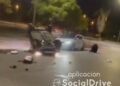 Herido el copiloto de un coche que viajaba con medio cuerpo fuera de la ventanilla