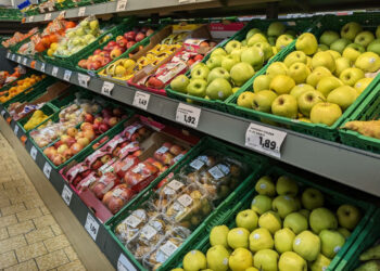 Continúa la escalada de precios en alimentos básicos: Uno de cada tres se ha encarecido en marzo