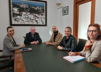 Casares recibe a la nueva delegada Territorial de Justicia, Administración Local y Función Pública, Teresa Pardo