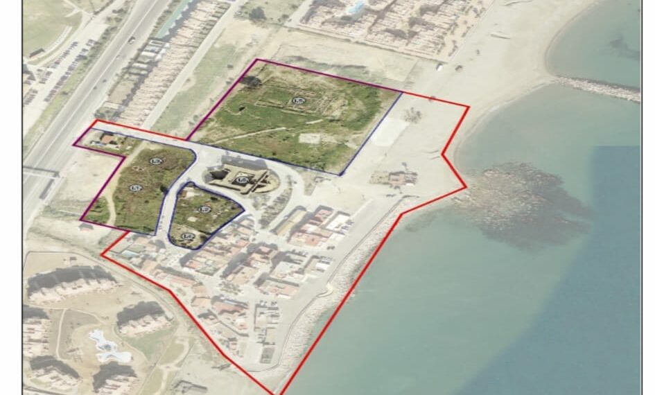 El Ayuntamiento de Manilva solicita permiso para regenerar las playas del Castillo con medios propios