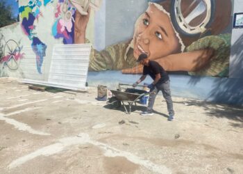 Comienza la puesta a punto del nuevo espacio de juegos de balones en la Plaza de Andalucía de Secadero