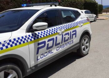 La Policía Local de Casares detiene a un individuo por apropiación indebida de vehículo y posible tráfico de droga