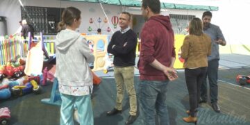 Puesta a punto de los parques infantiles y zonas de recreo de Manilva