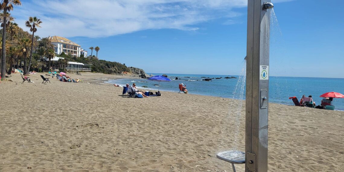 Las playas de Casares ya están listas para la Semana Santa