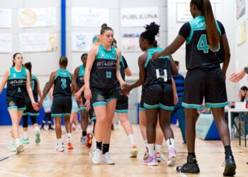 El CAB Estepona busca su pase a cuartos de final este sábado