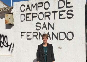 El PSOE de Estepona promete remodelar las instalaciones del campo de fútbol San Fernando