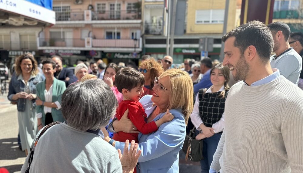 Ana Mula y Patricia Navarro inauguran la sede de campaña del PP de Fuengirola e inician el camino a la reelección el 28-M