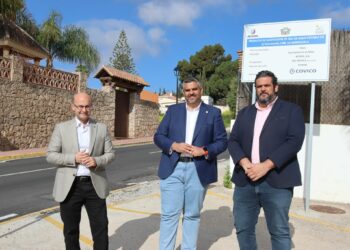 Renuevan 3.000 metros lineales de la red de abastecimiento de la urbanización La Sierrezuela de Mijas