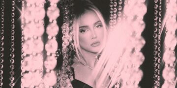 La esteponera Ana Mena presenta su nuevo álbum ‘Bellodrama’