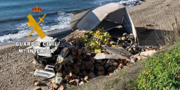 La Guardia Civil investiga al conductor de un camión que sufrió un siniestro en Mijas