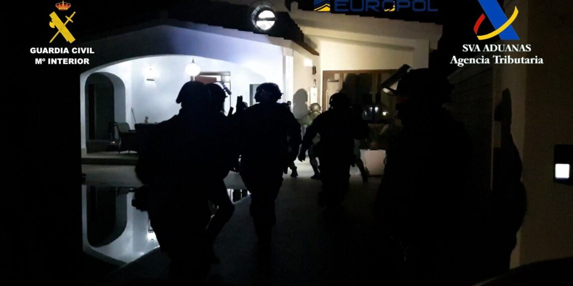 Cae una red de tráfico internacional de drogas con 3.600 kilos de hachís y detienen a sus 14 integrantes