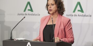 Junta respeta las manifestaciones de sanitarios, pero apunta que no hay médicos suficientes en las bolsas