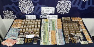 Ocho detenidos tras desarticular un punto de venta de drogas en dos inmuebles de Mijas