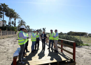 Avanza la conexión del litoral y la mejora de la red de saneamiento en el entorno de Bahía de Marbella