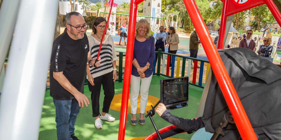 El parque de La Represa cuenta con un área de juego adaptado