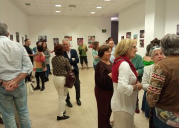 Se inagura la exposición «Sociedad y familia en Masai Mara y Nepal» en Manilva