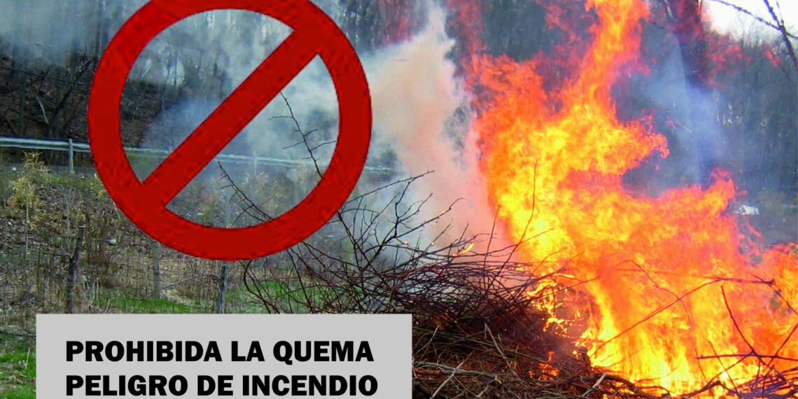 Casares advierte de que  JJAA adelanta el calendario de peligro medio de incendios y suspende los permisos vigentes de quema