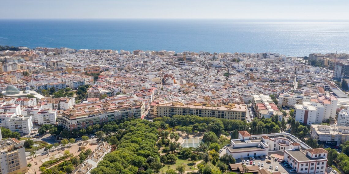 En Estepona se adjudican los trabajos del V Plan de Asfaltado