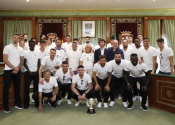 Recepción a los héroes del Marbella FC tras su ascenso de categoría a 2ª RFEF