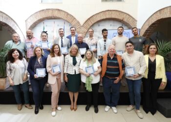 En Marbella distingue a quince comercios del Distrito Oeste y el Casco Antiguo