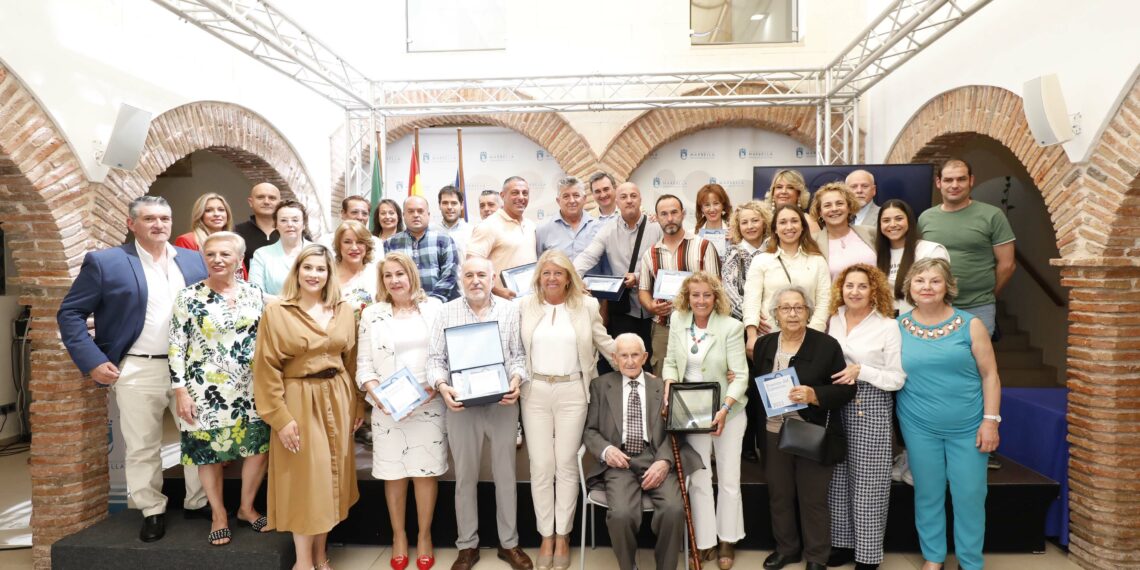 Marbella reconoce una veintena de negocios del Distrito Este en la entrega de los Premios al Comercio 2023