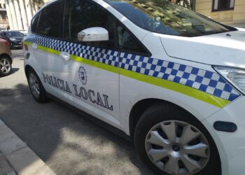 Detenido por incumplir la orden de alejamiento por violencia de género y huir en moto sin carné