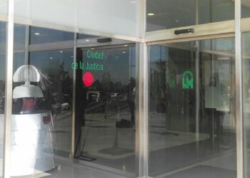 Juzgan a un hombre por apuñalar a su expareja en una pelea tras la ruptura