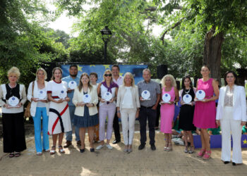 Celebración del Día de Europa con actividades para los escolares y un reconocimiento a los representantes de las asociaciones comunitarias