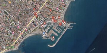Dos afectados tras el incendio en la habitación de un hotel en Benalmádena