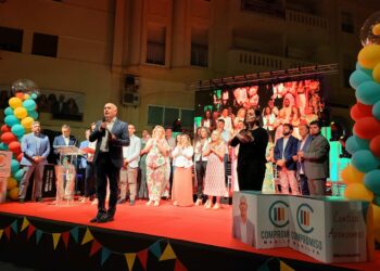 Más de 600 personas acudieron a la presentación de candidatura de Compromiso Manilva