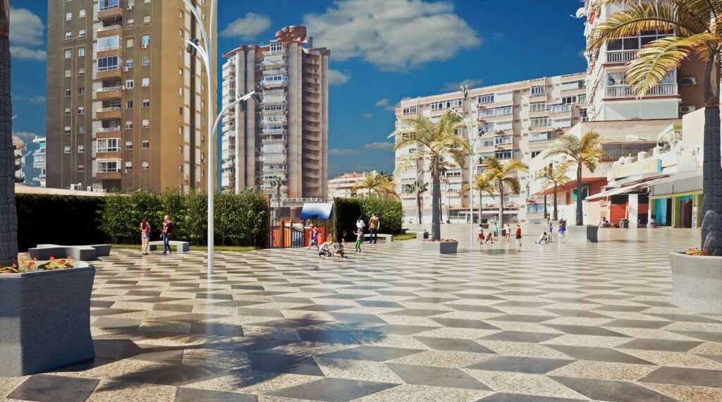 El PP de Torremolinos propone una reforma integral de la plaza Adolfo Suárez