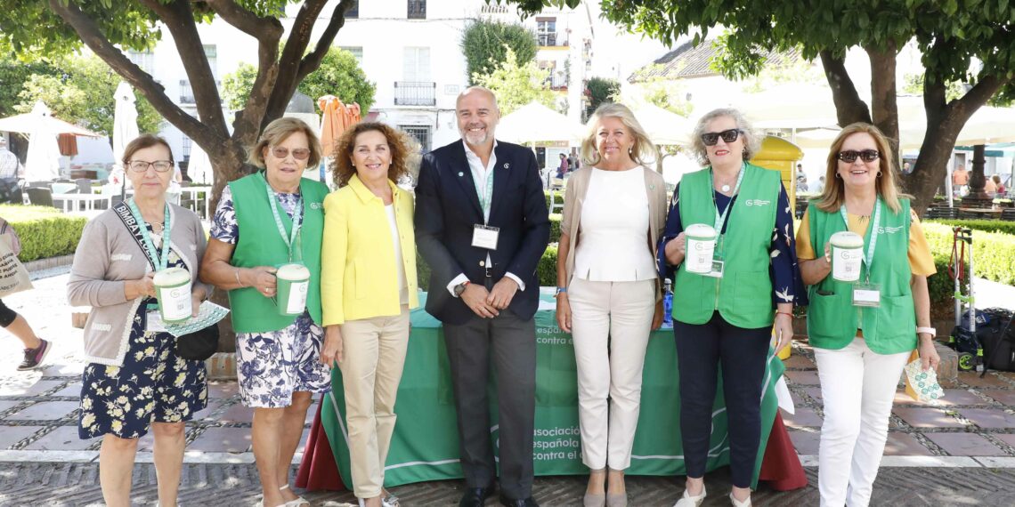Marbella reitera su apoyo a la Asociación Española contra el Cáncer