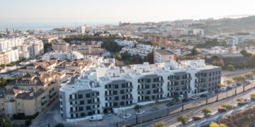 García Urbano se compromete a impulsar VPOs en todos los suelos que se desarrollen en Estepona