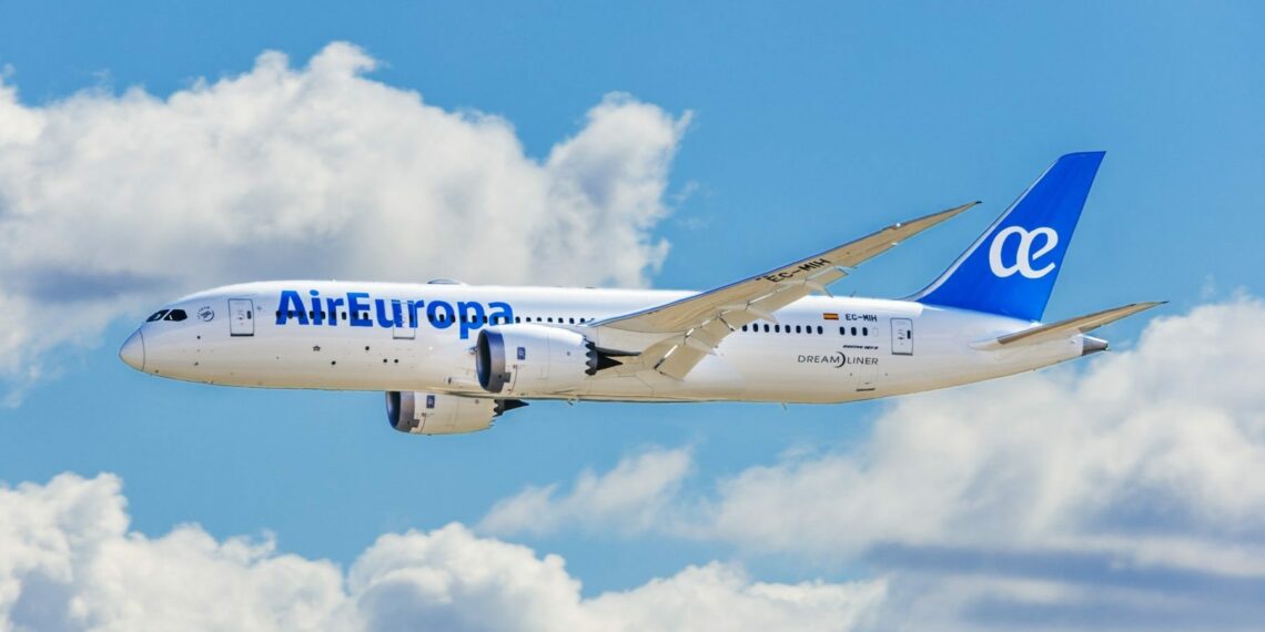 Se amplía la huelga de pilotos de Air Europa: Estos son tus derechos si han cancelado tu vuelo