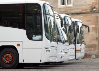 El sector del transporte por carretera habla sobre «la pérdida de empresas» y «caída del 14% de la demanda»