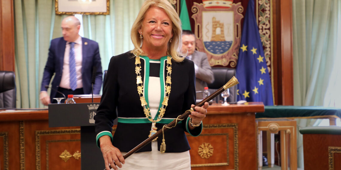 Ángeles Muñoz toma posesión como alcaldesa de Marbella