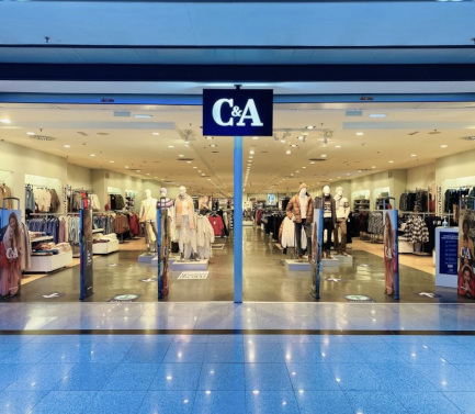 C&A - La Cañada Shopping