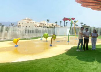 Abierto al público el Parque de Agua de Casares Costa