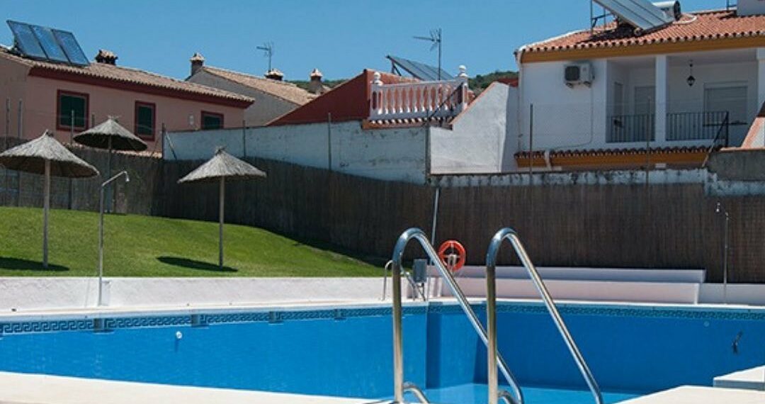 Se buscan socorristas para las piscinas municipales de Casares