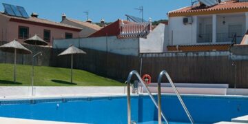 Se buscan socorristas para las piscinas municipales de Casares