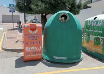 Nuevos contenedores de aceite de cocina usado para evitar contaminación en Casares