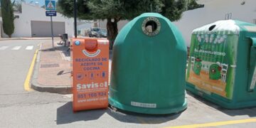 Nuevos contenedores de aceite de cocina usado para evitar contaminación en Casares