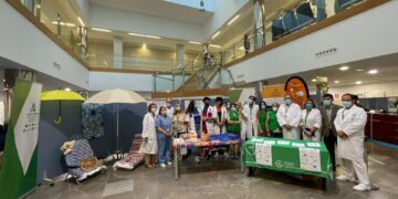 Profesionales, pacientes y asociaciones se suman en el Clínico a la campaña de prevención del cáncer de piel