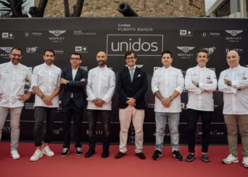 Puerto Banús celebró la cena de gala UNIDOS con siete chefs Estrella Michelin y más de 200 invitados