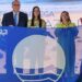 La bandera azul de Manilva ya está en la playa de Sabinillas